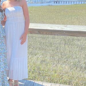 STRAPLESS WHITE MAXI DRESS W BUTTONS BUSTIER DETAIL